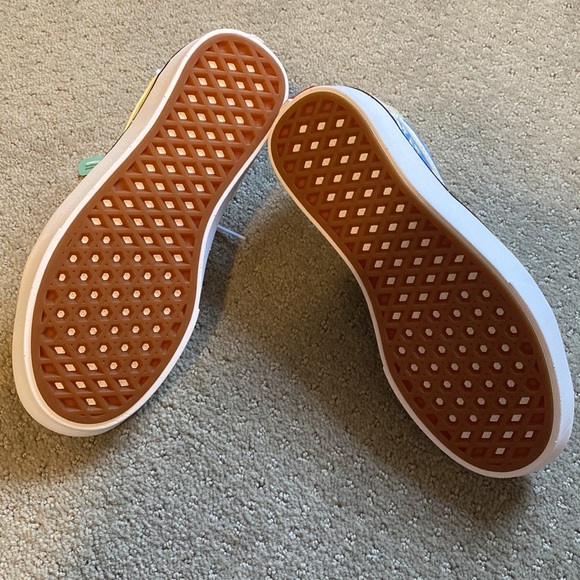 Vans NWT Men’s 4 Women’s 5.5 - Picture 6 of 7